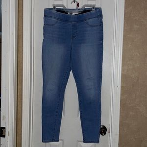 Old Navy Rockstar Jeggings size 12